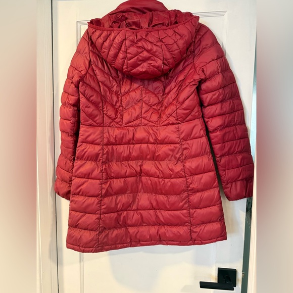 Jessica Simpson Red Packable Jacket - Picture 6 of 6